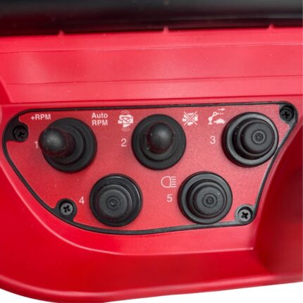 Panel lateral izquierdo con botones RC400